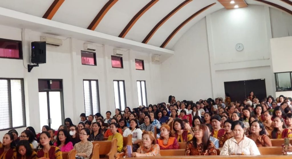 Terang dari Citeureup: Perempuan Gereja yang Menolak Padam di Tengah Gelap Dunia 3 WhatsApp Image 2025 10 06 at 21.40.57 1